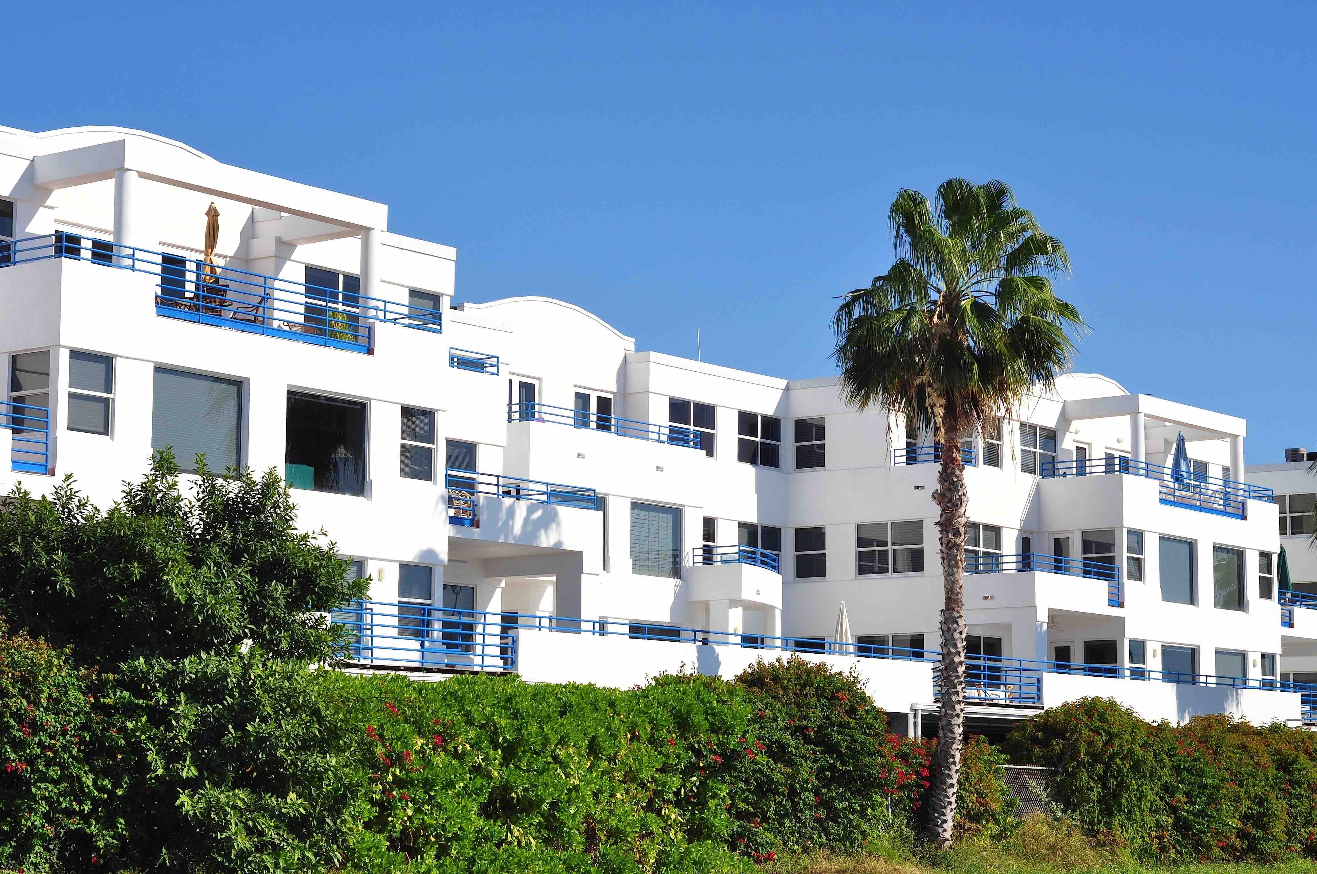 rental-property-look-for Rental property overlooking beach